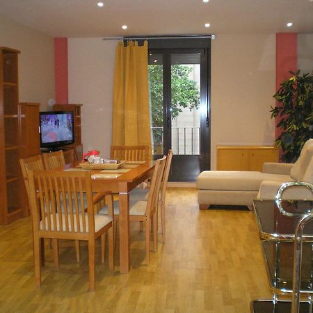 Apartamentos Plaza Espana Deluxe Zaragoza Bagian luar foto