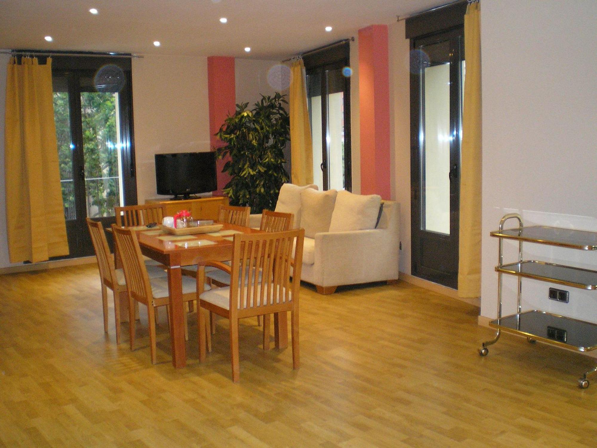 Apartamentos Plaza Espana Deluxe Zaragoza Bagian luar foto
